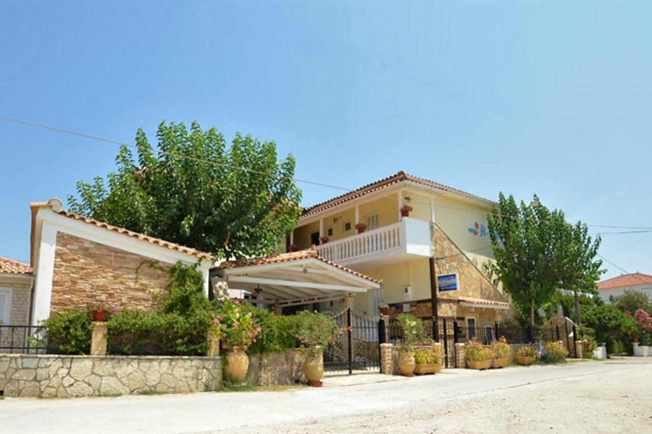 Ni-mar & Aparthotel