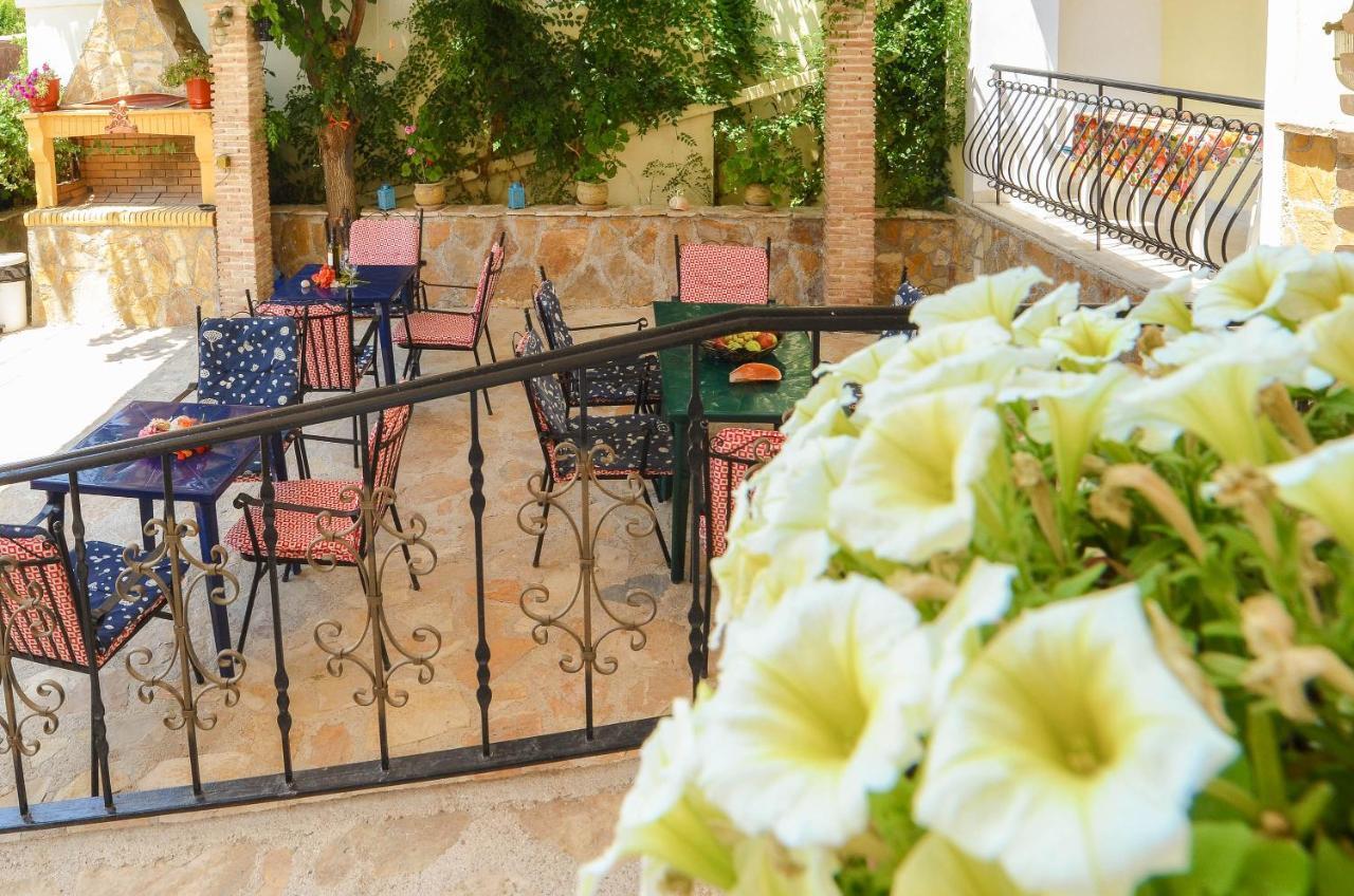 Ni-mar & Aparthotel 3*
